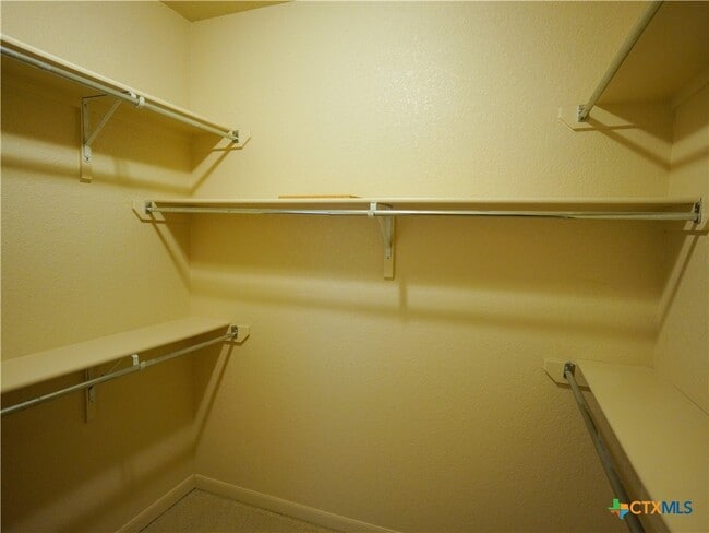 1651 Hanz Dr in New Braunfels, TX - Building Photo - Building Photo