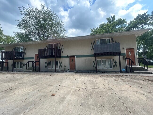 205 W Cherry St, Unit D