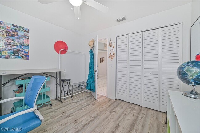 property at 9140 Greenleaf Ct