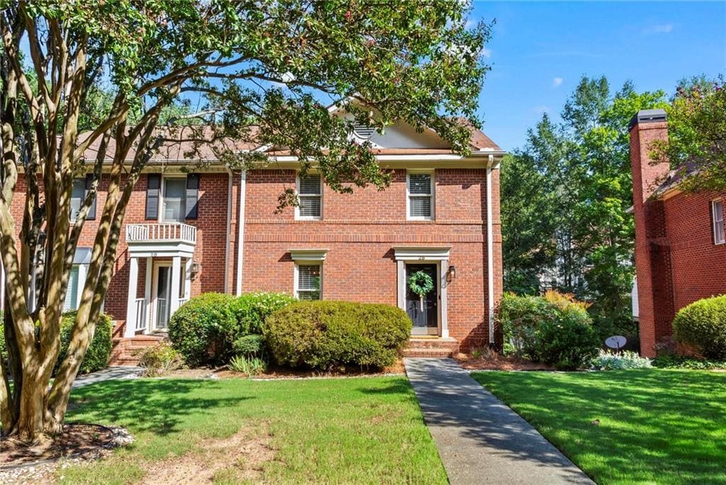 28 Huntington Pl Dr in Atlanta, GA - Building Photo