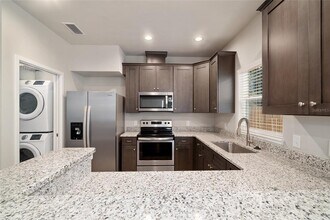 622 NW 3rd Ave in Gainesville, FL - Building Photo - Building Photo