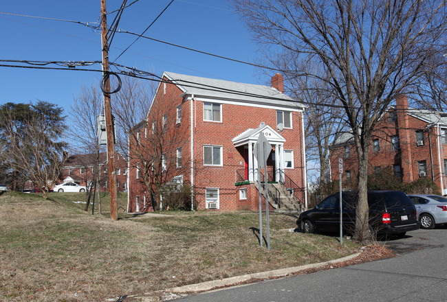 904 Fairview Ave in Takoma Park, MD - Building Photo - Building Photo