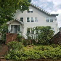 396 Mount Auburn St, Unit 396 in Watertown, MA - Building Photo
