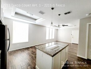 2211 Taxco Ct in Edinburg, TX - Building Photo - Building Photo