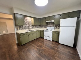 103 Warren St in Richland, MO - Building Photo