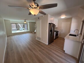 1157 Badger Cir in Ventura, CA - Building Photo - Building Photo