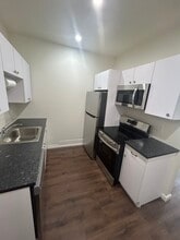 905 W Susquehanna Ave, Unit A in Philadelphia, PA - Foto de edificio - Building Photo