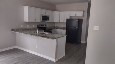 16937 Glenheath St in Montgomery, TX - Building Photo - Building Photo