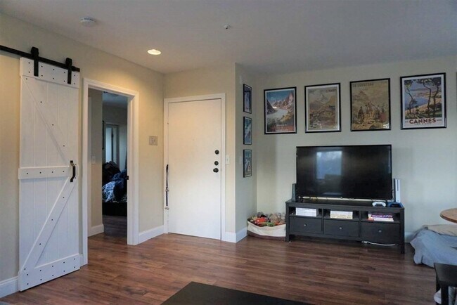 2 Cypress Rd in Boston, MA - Building Photo - Building Photo