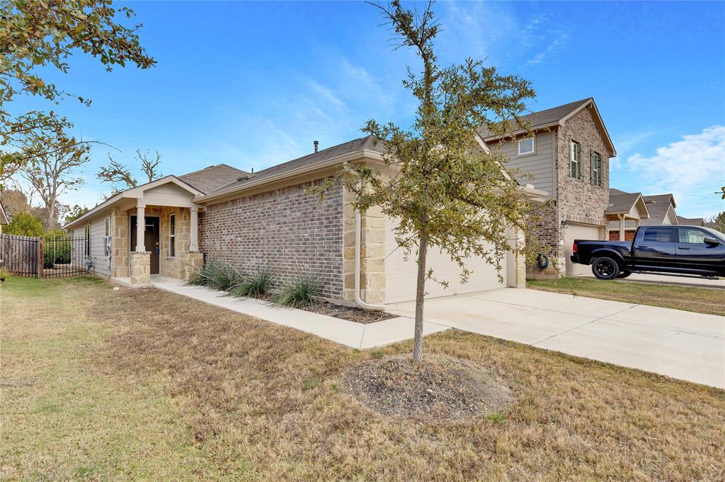 349 Blue Sage Dr in Leander, TX - Foto de edificio