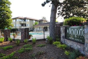 Newporter in Bellevue, WA - Building Photo