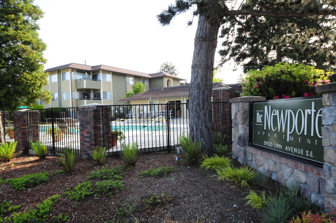 Newporter in Bellevue, WA - Building Photo