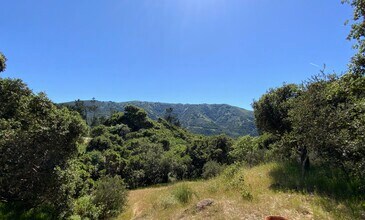 17 Encina Dr in Carmel Valley, CA - Building Photo - Building Photo