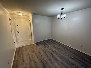 30414 Orchard Lake Rd in Farmington Hills, MI - Building Photo - Building Photo