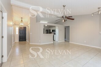 12924 Silver Springs Dr N in Jacksonville, FL - Building Photo - Building Photo