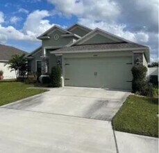 8248 Campbell Xing Wy in Lakeland, FL - Building Photo - Building Photo