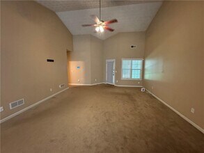 1025 City Park Dr in Mcdonough, GA - Building Photo - Building Photo