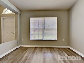 13029 Centennial St in Spring Hill, FL - Foto de edificio - Building Photo