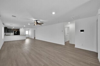 3795 Solanum Dr in Conroe, TX - Foto de edificio - Building Photo