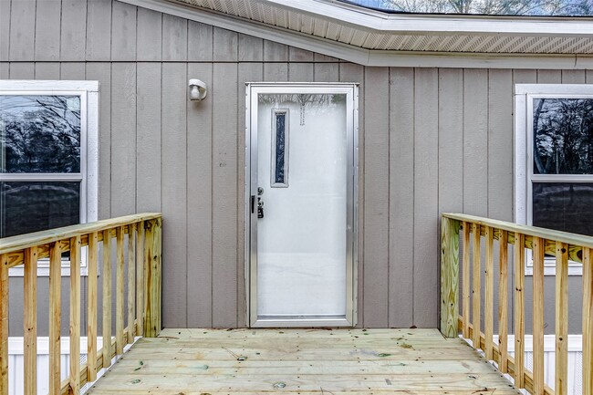 10757 Doe Hill Dr in Montgomery, TX - Building Photo - Building Photo