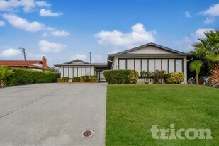 1213 Essex Dr in Fairfield, CA - Building Photo