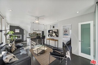 11 24th Ave-Unit -2 in Los Angeles, CA - Building Photo - Building Photo
