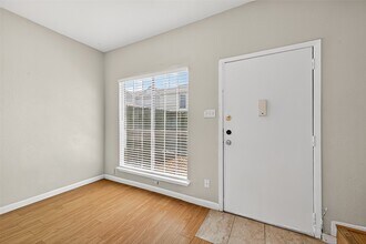 8653 Village of Fondren in Houston, TX - Building Photo - Building Photo