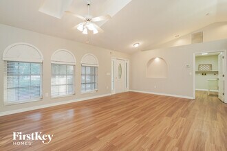 18466 Violet Rd in Ft. Myers, FL - Building Photo - Building Photo