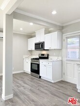 604 Windsor Rd in Glendale, CA - Building Photo - Building Photo