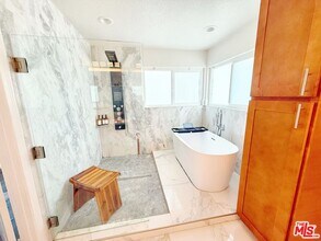 15213 Daphne Ave in Gardena, CA - Building Photo - Building Photo