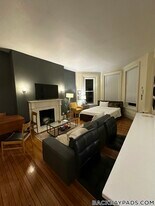 379 Commonwealth Ave in Boston, MA - Building Photo