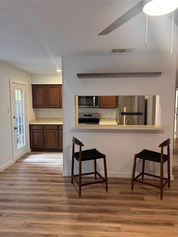 2106 Rainbow Dr in Arlington, TX - Building Photo - Building Photo