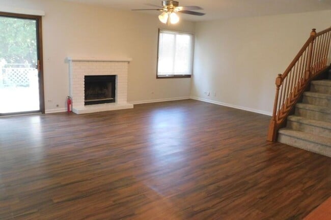 property at 1823 Abriter Ct