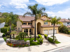 5859 Evening Sky Dr in Simi Valley, CA - Building Photo - Building Photo