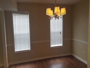 1017 Flintwood Ct in High Point, NC - Building Photo - Building Photo