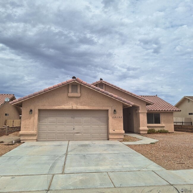 property at 10152 E 38th Pl