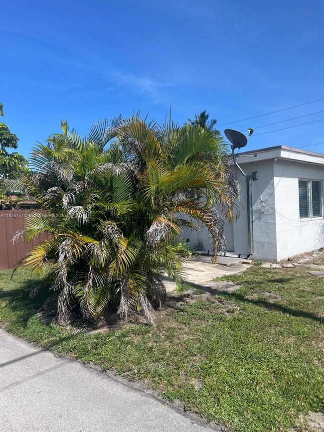 1641 Taft St in Hollywood, FL - Building Photo - Building Photo