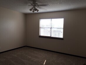 1400 N Perkins Rd, Unit K80 in Stillwater, OK - Building Photo - Building Photo