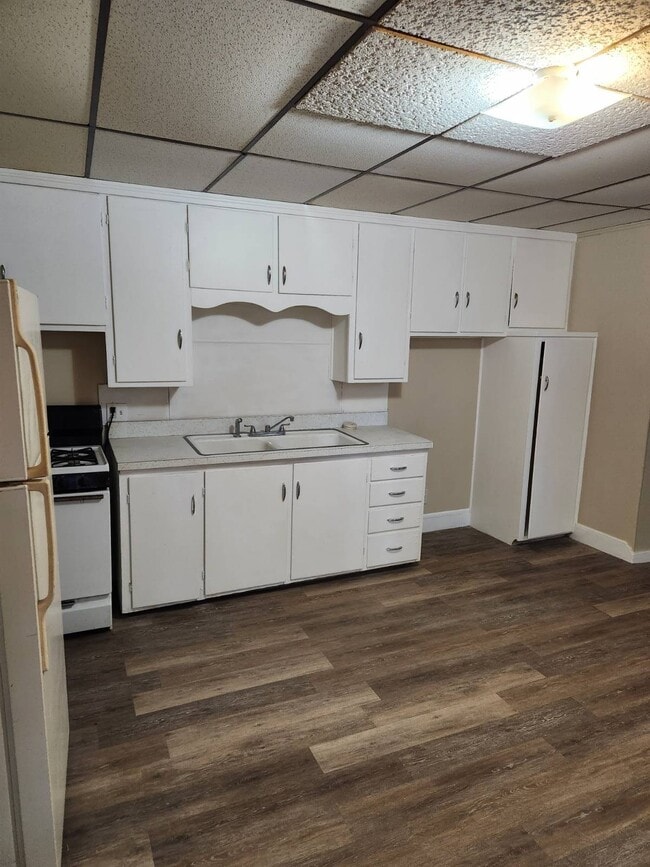 property at 2120 Highland Ave