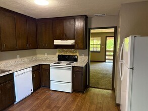 2519 Old Bainbridge Rd-Unit -C in Tallahassee, FL - Building Photo - Building Photo