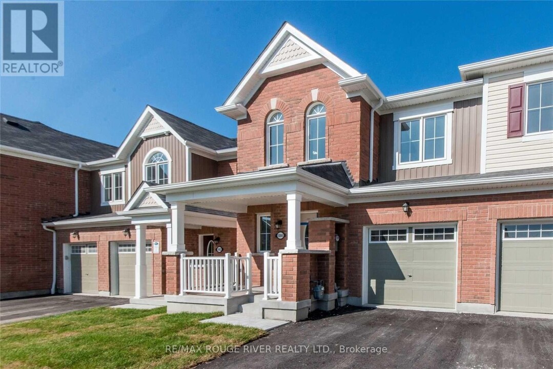1004 Reflection Pl in Pickering, ON - Building Photo