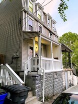 629 Beech St in Pottstown, PA - Building Photo