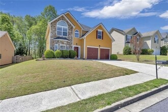 1040 Rockbass Rd in Suwanee, GA - Building Photo - Building Photo