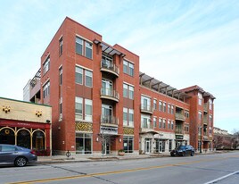 Ravenna in Shorewood, WI - Building Photo