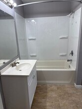 224 W Allen St in Springfield, IL - Building Photo - Building Photo