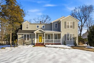 19 Carole Dr in Ocean Township, NJ - Building Photo