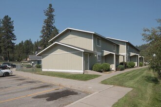 1701 W 7th St in Newport, WA - Building Photo - Building Photo