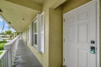 1140 Mahogany Way, Unit 204 in Delray Beach, FL - Building Photo - Building Photo