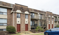 370 Saybrook Ln, Unit B