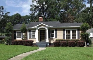 2351 Taylor Ave in Mobile, AL - Building Photo